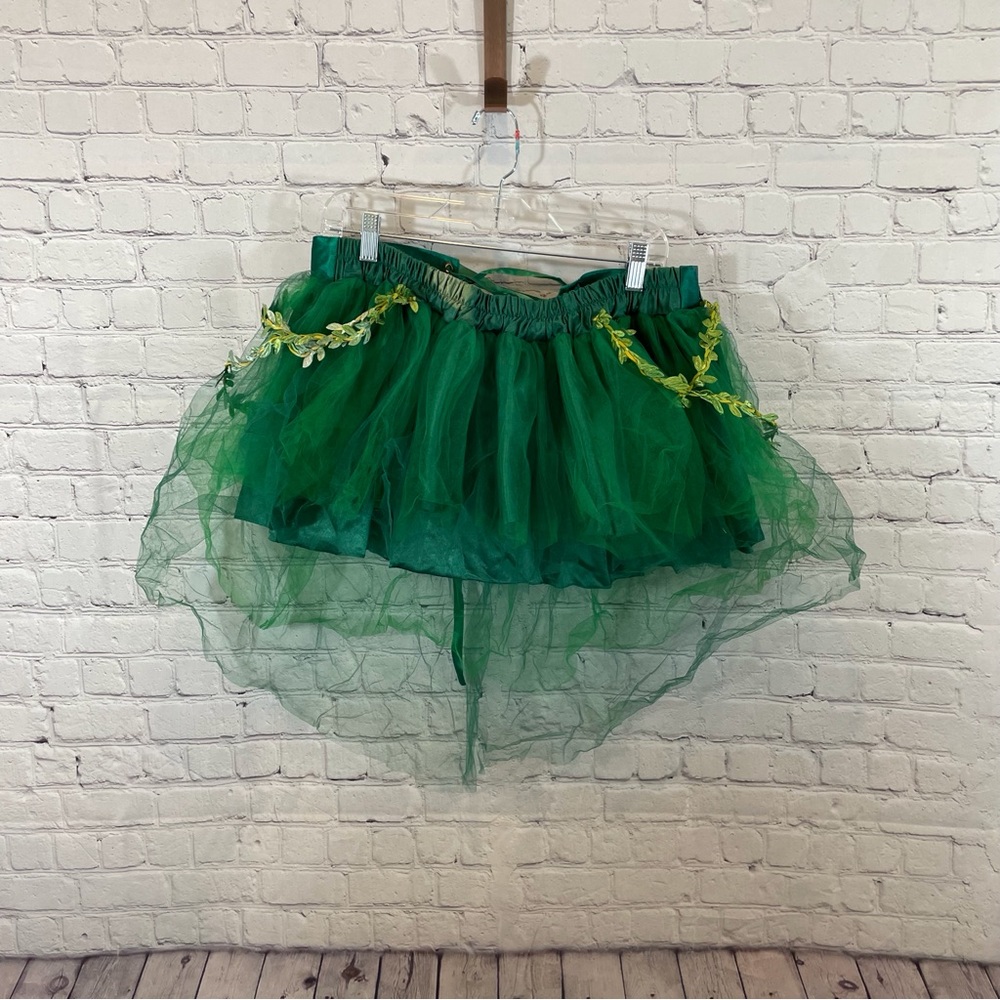 DC X Undergirl Women’s Poison Ivy Halloween Costume Tutu